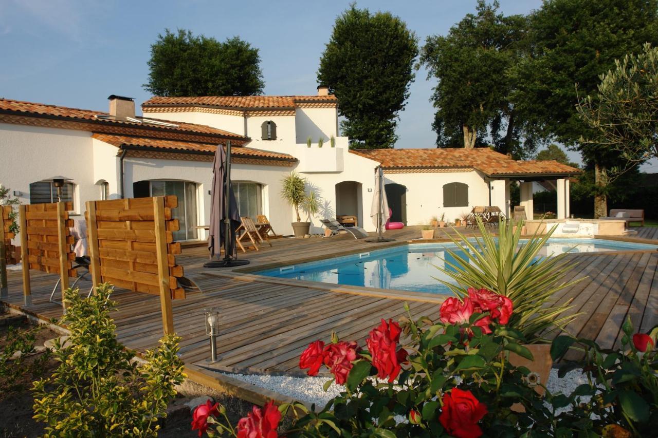 Domaine De L'Espiguette Bed and Breakfast Biganos Eksteriør billede